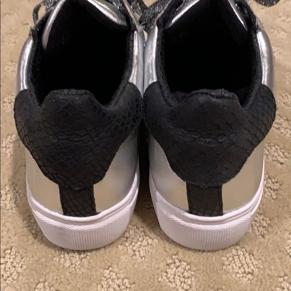 Steve Madden women’s Cory fashion sneaker - Picture 7 of 7